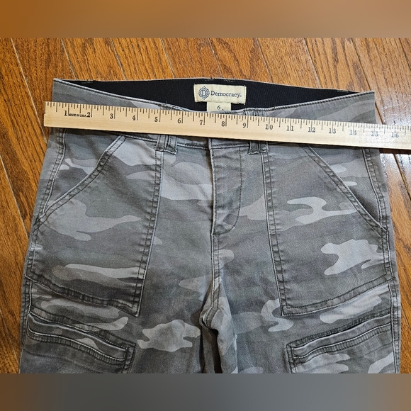 Democracy Pants Womens Size 6 Gray Camo Skinny Ab Technology Elastic Waist - Picture 2 of 7